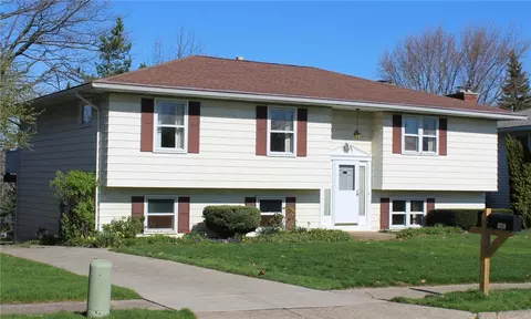 1730 Emery Dr, Erie, PA 16509