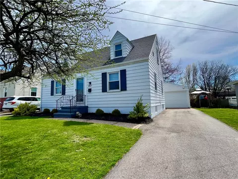 2617 Dobbins Rd, Erie, PA 16511