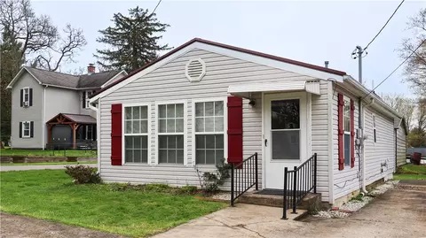 12189 Shady Ave, Conneaut Lake, PA 16316