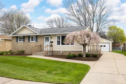 2421 E 32nd St, Erie, PA 16504