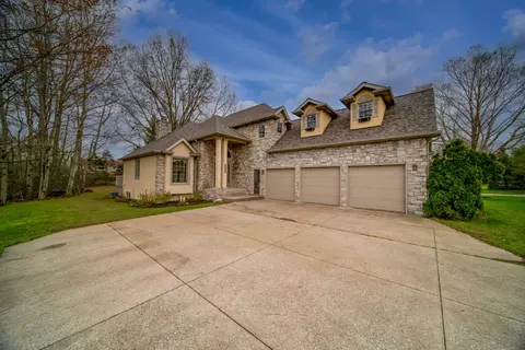 4041 Colonial Ave, Erie, PA 16506