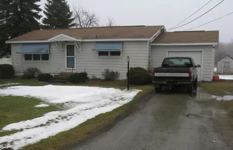 9691 Mark Rd, Erie, PA 16509