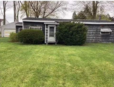 1223 Potomac Ave, Erie, PA 16505