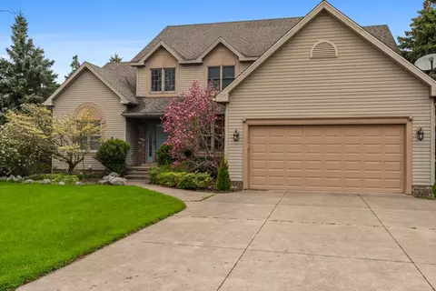 5042 Ellington Dr, Erie, PA 16506