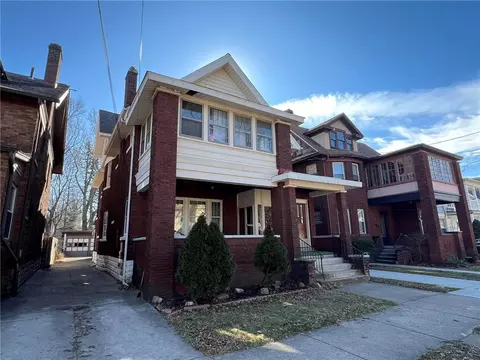927 W 9th St, Erie, PA 16502