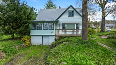 36189 Circuit Dr, Union City, PA 16438