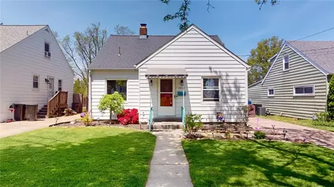 1952 W 33rd St, Erie, PA 16508