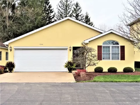 11320 Kirila Lake Dr, Conneaut Lake, PA 16316