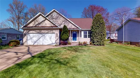 2889 Morningside Dr, Erie, PA 16506