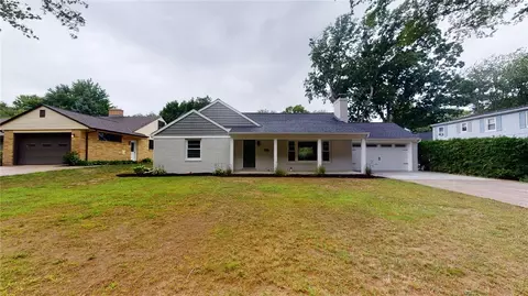 412 Cherokee Dr, Erie, PA 16505