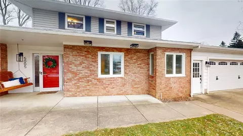 5005 Grubb Rd, Millcreek, PA 16506