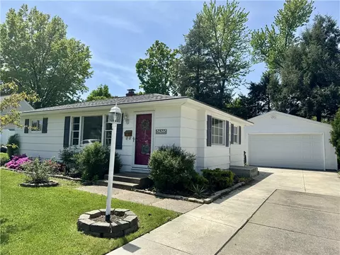 2822 Homer Ave, Erie, PA 16506