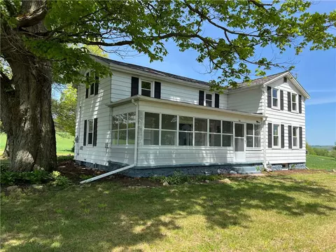 3190 Kinter Hill Rd, Edinboro, PA 16412
