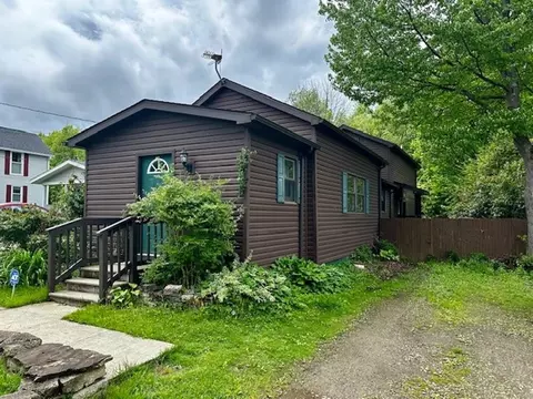 53 First Ave, Albion, PA 16401