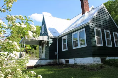 22647 State Highway 285, Cochranton, PA 16314