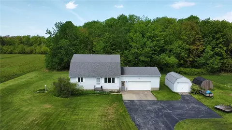 9730 Dewey Rd, Waterford, PA 16441