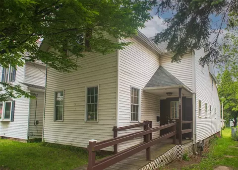 620 E 26th St, Erie, PA 16504