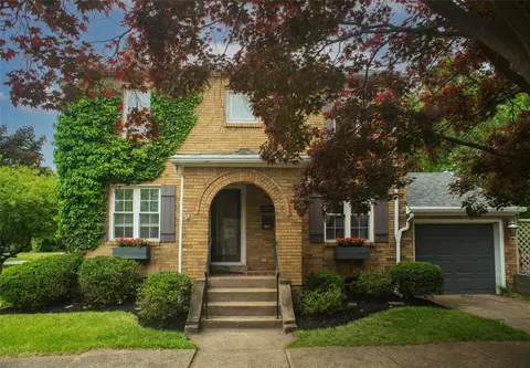 2058 W 4th St, Erie, PA 16505