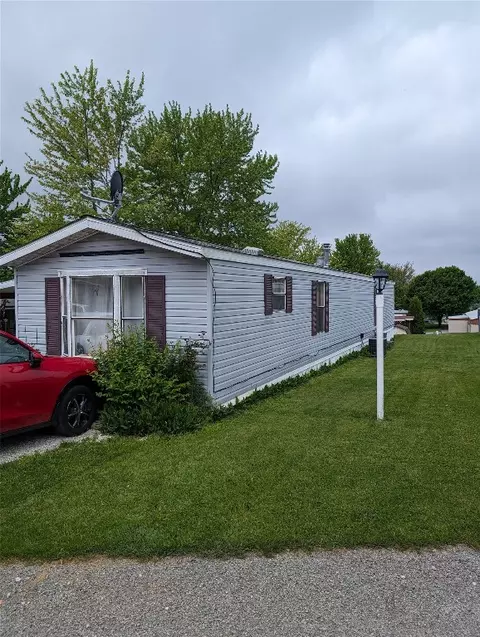 5149 Henderson Rd #136, Erie, PA 16509