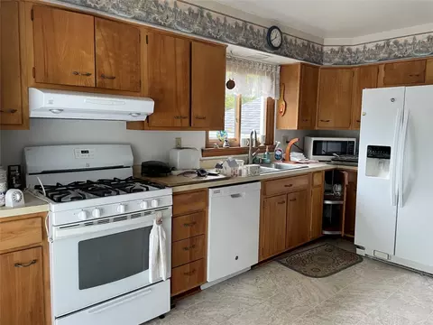 312 Gamma Rd, Corry, PA 16407 photo 3