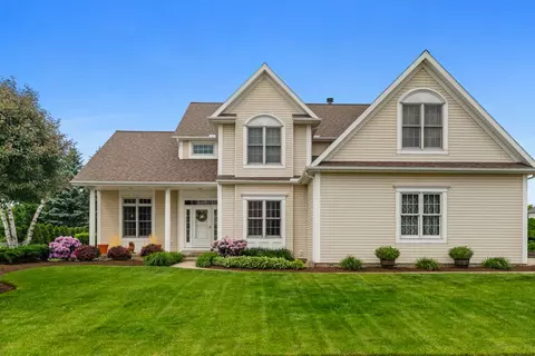 4042 Shadybrook Dr, Erie, PA 16506