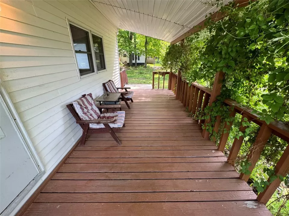 Exterior - 1550 Bonnie Dr, Jamestown, PA 16134 photo 13 of 15