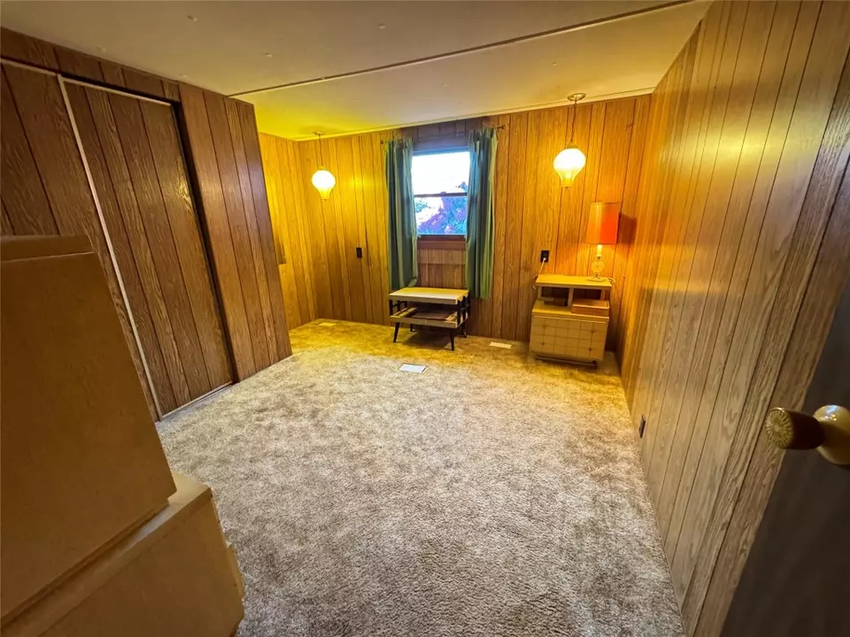 Bedroom - 1550 Bonnie Dr, Jamestown, PA 16134 photo 2 of 2