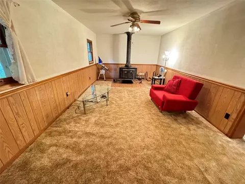 Living - 1550 Bonnie Dr, Jamestown, PA 16134 photo 1 of 3