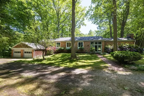 3851 Bear Creek Rd, Fairview, PA 16415