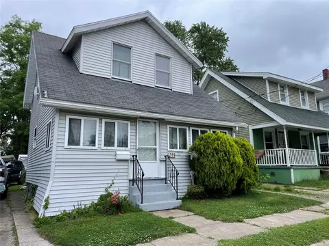 1709 Center St, Erie, PA 16510