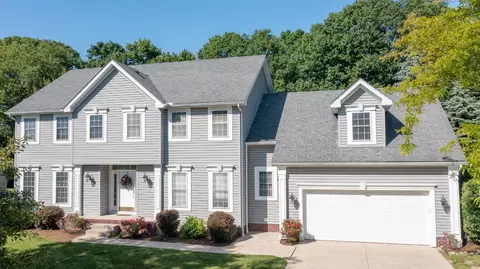5511 Sandalwood Ct, Millcreek, PA 16506