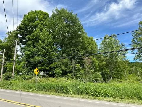 St Hwy 18 Highway, Conneautville, PA 16406