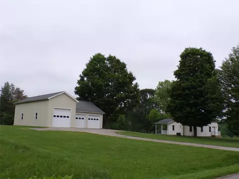6591 Daggett Rd, Girard, PA 16417
