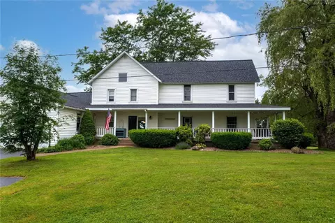 8351 Sterrettania Rd, Girard, PA 16417