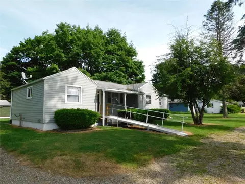 9675 Route 18 Hwy, Cranesville, PA 16410