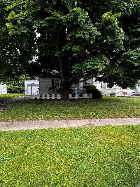 819 E 37th St, Erie, PA 16509