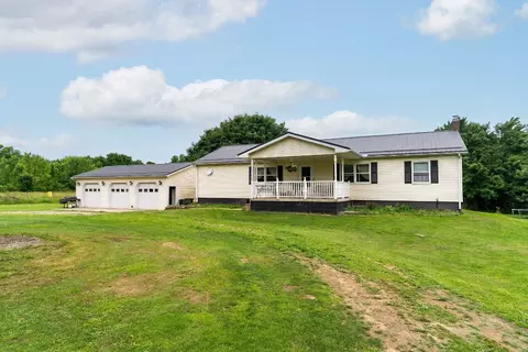 8120 Mill St, Girard, PA 16417