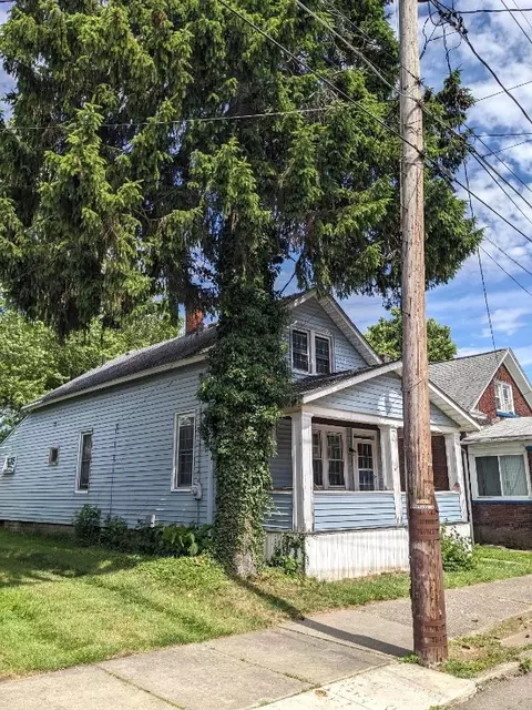 2627 Hazel St, Erie, PA 16508