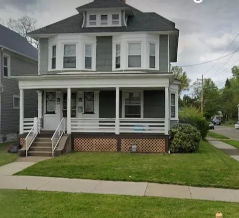 658 E 6th St, Erie, PA 16507