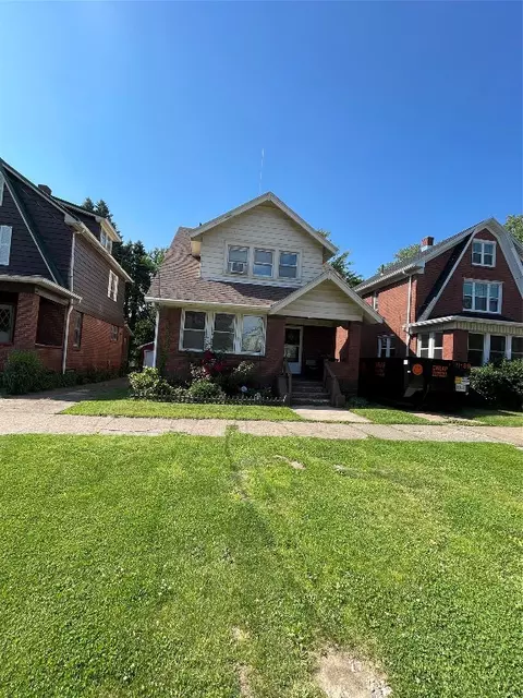 1152 W 6th St, Erie, PA 16507