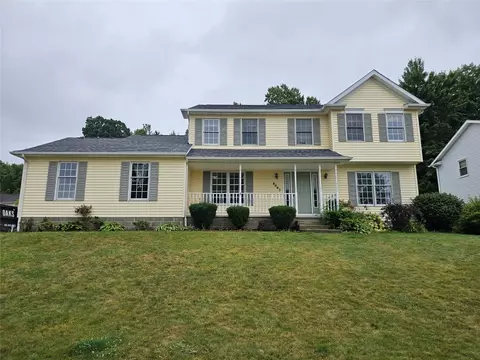 4643 White Pine Dr, Erie, PA 16506