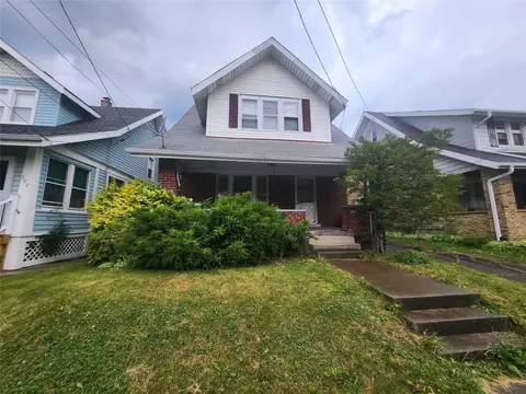466 W 29 St, Erie, PA 16508