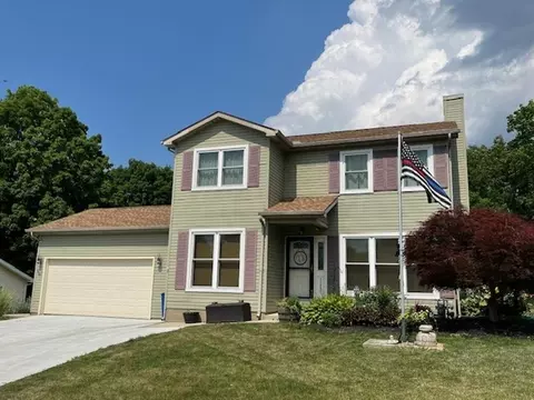 1113 Lawrence Ct, Girard, PA 16417