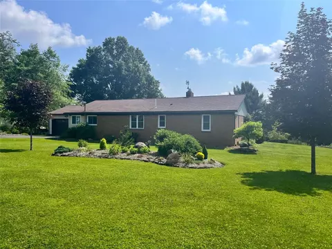 13066 Park Lane Dr, Meadville, PA 16335