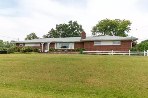 3631 Saltsman Rd Ext, Erie, PA 16510