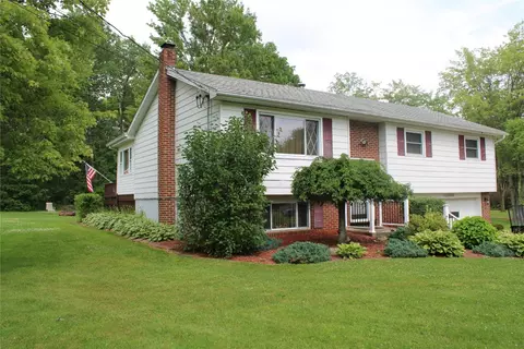 10986 Eastview Ave, Meadville, PA 16335