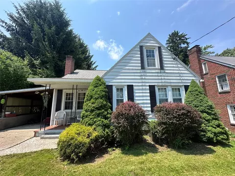 956 S Morgan St, Meadville, PA 16335