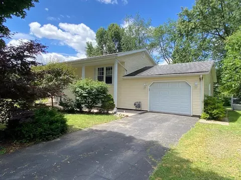 112 Lourdes Dr, Girard, PA 16417