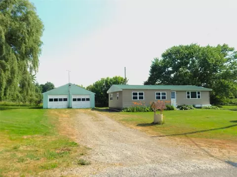 10219 Thrasher Rd, Cranesville, PA 16410