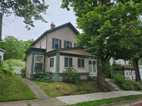 761 Stewart St, Meadville, PA 16335